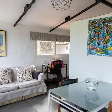Beautiful Coastal House On A Tranquil Organic Farm Holiday home Guinea