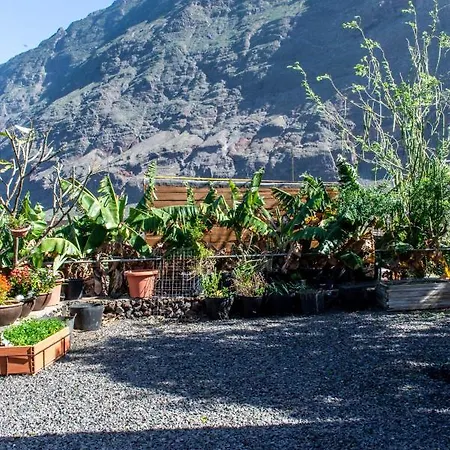 Beautiful Coastal House On A Tranquil Organic Farm Holiday home